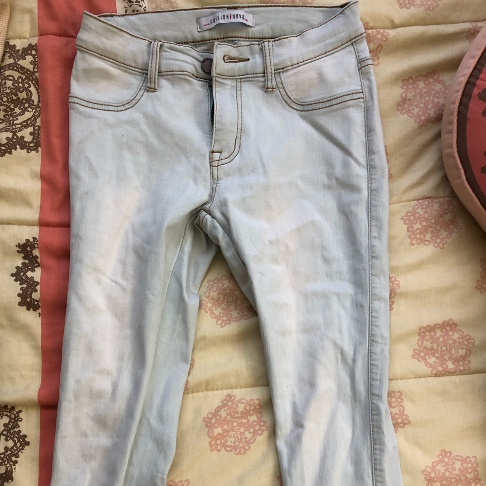 Fashion nova jeans!
